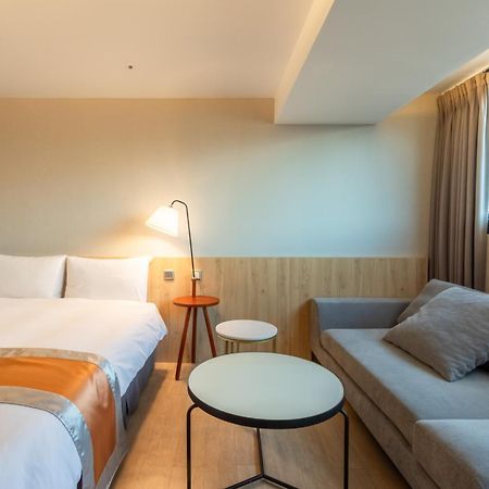 Ren Mei Fashion Hotel Đài Trung Ngoại thất bức ảnh