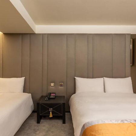 Ren Mei Fashion Hotel Đài Trung Ngoại thất bức ảnh