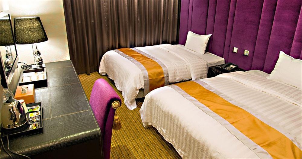 Ren Mei Fashion Hotel Đài Trung Ngoại thất bức ảnh