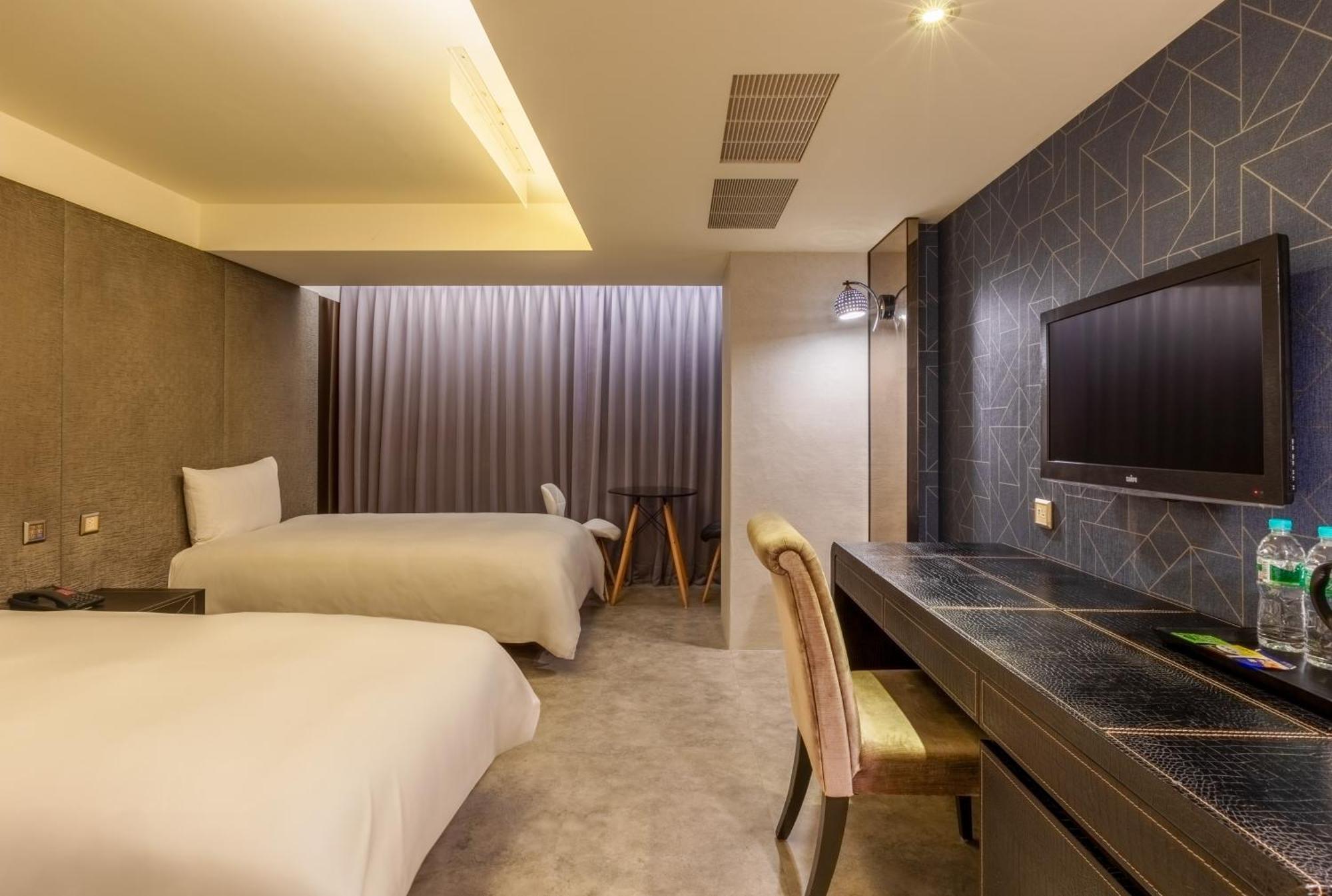 Ren Mei Fashion Hotel Đài Trung Phòng bức ảnh