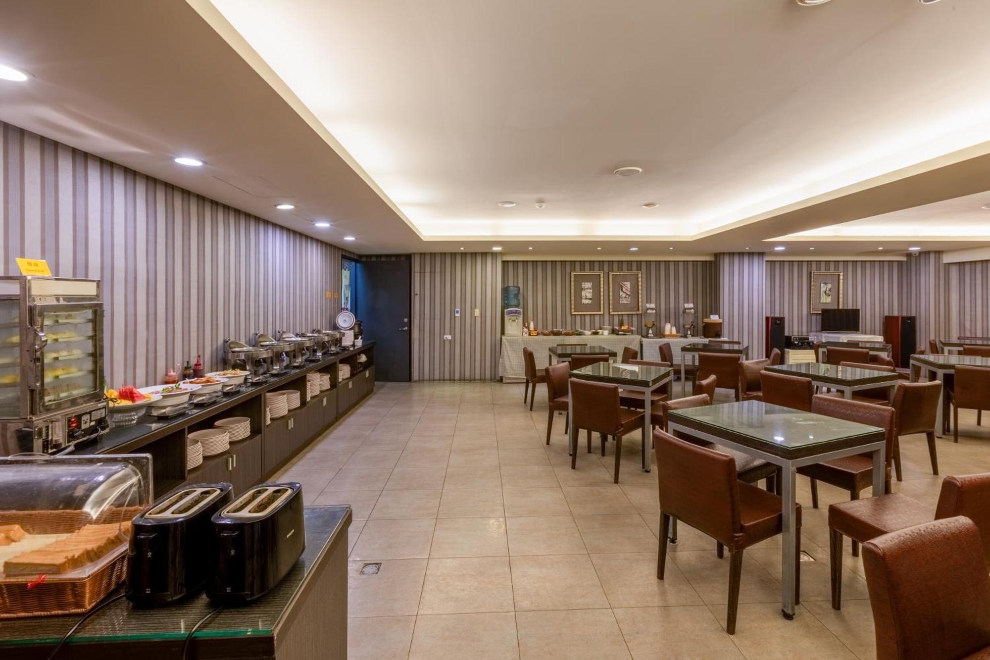 Ren Mei Fashion Hotel Đài Trung Ngoại thất bức ảnh