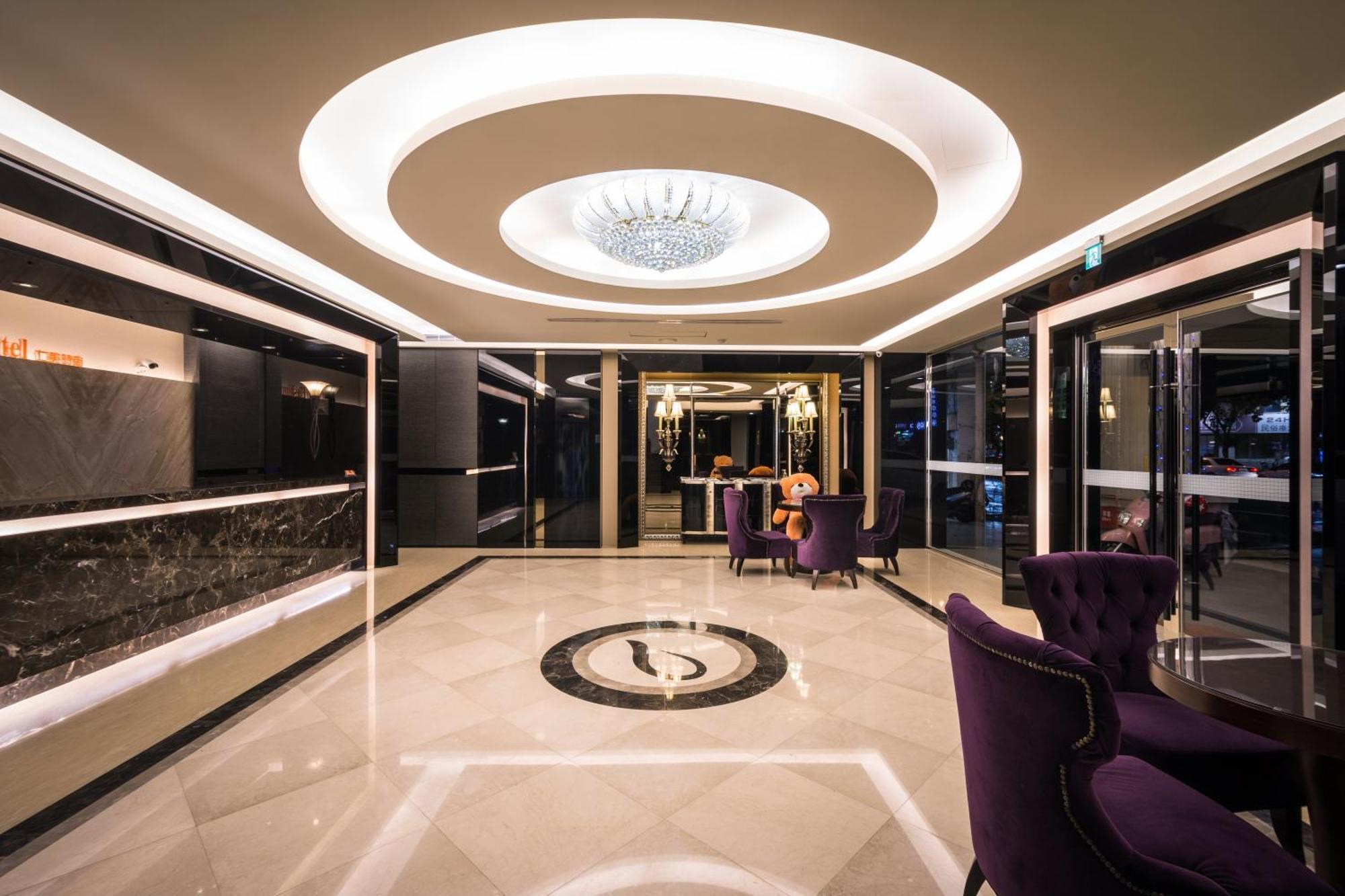 Ren Mei Fashion Hotel Đài Trung Ngoại thất bức ảnh
