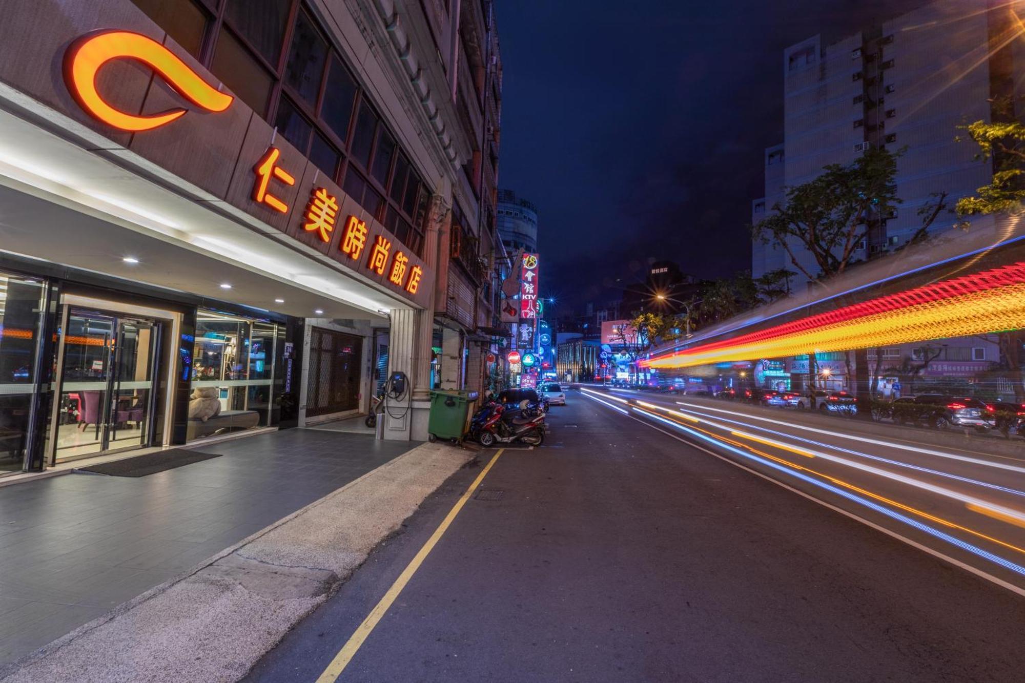 Ren Mei Fashion Hotel Đài Trung Ngoại thất bức ảnh