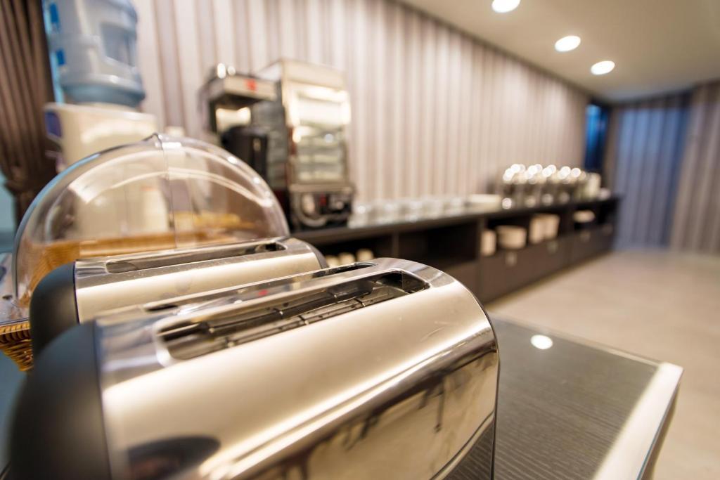 Ren Mei Fashion Hotel Đài Trung Ngoại thất bức ảnh
