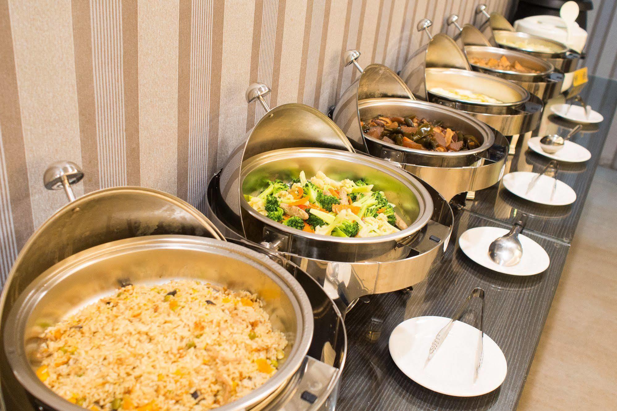 Ren Mei Fashion Hotel Đài Trung Ngoại thất bức ảnh